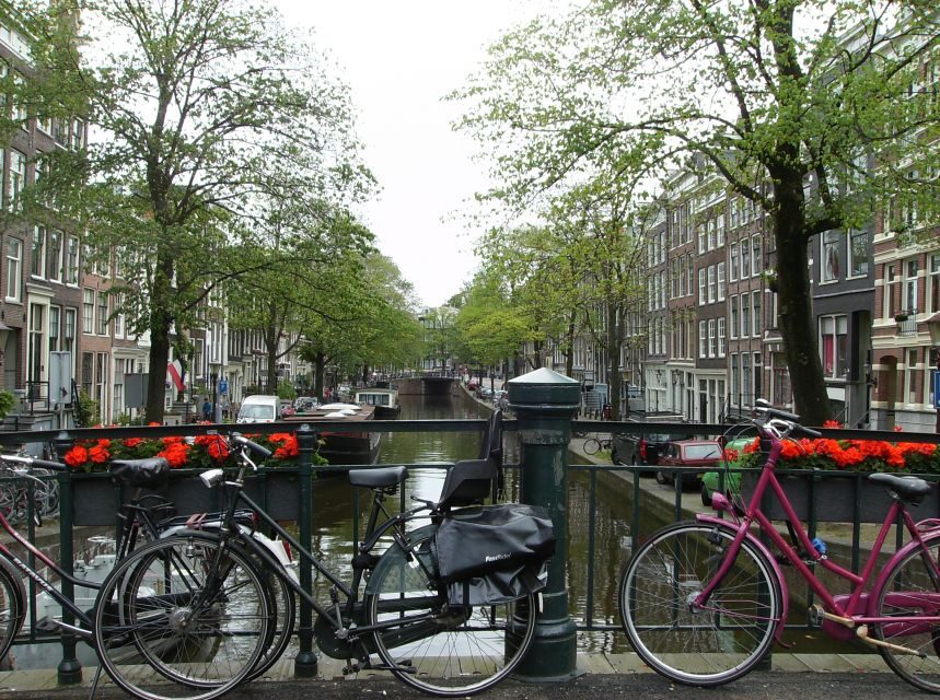 2.5-Hour Amsterdam Sightseeing Tour by Bike - Practical notes that can save you a hassle