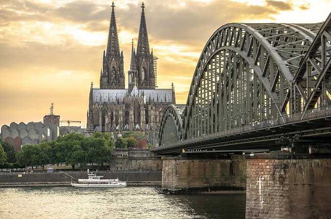 2 Countries in 1 Day: Cologne Day Tour from Amsterdam - Cologne’s Old Town and St. Martin’s Church: More Than One Monument