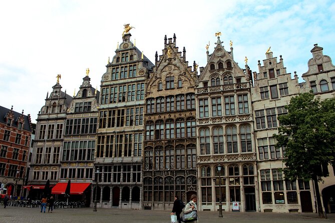 2 Countries in 1 Day: Cologne Day Tour from Amsterdam - The Coach Ride: What the Long Amsterdam-to-Köln Route Feels Like
