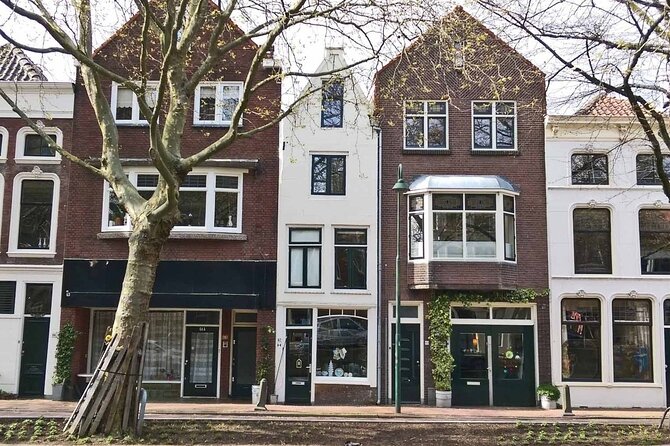 2-Hour Walking Tour in Gouda All inclusive - Getting your bearings in Gouda, on purpose