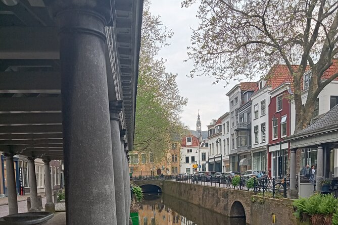 2-Hour Walking Tour in Gouda All inclusive - Where the tour starts: Lage Gouwe 62 and the collected stories vibe