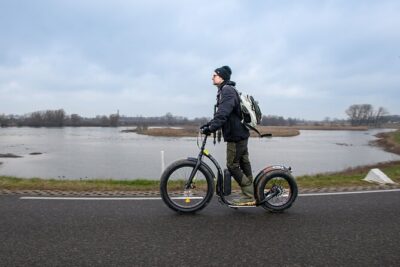 2-Hours Private E-Step Tour in Nijmegen - Stopping for photos (and yes, just taking it easy)