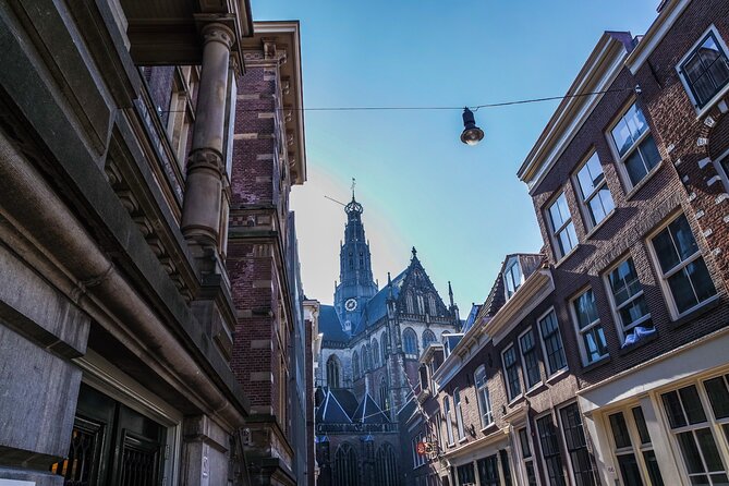 2 Hours Walking Tour Throughout History & Highlights of Haarlem - Amsterdamse Poort and the siege-era stories Haarlem remembers