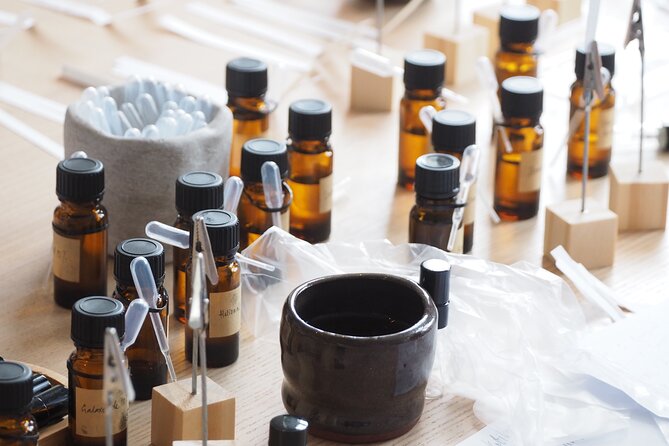3 Hours Perfume Making Workshop in Amsterdam - What you take home: sample spray, formula, and linen pouch