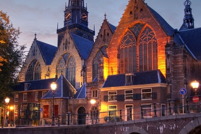 5 hrs Golden Age Amsterdam Private Walking Tour With Local Guide - The Red Light District stop done the right way