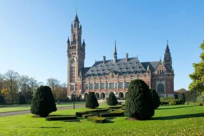 90 minutes Self Guided Walking Tour with puzzles in Den Haag - Price and value: $23.23 per group up to 5
