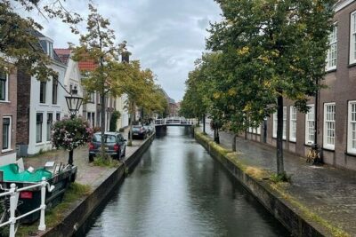 90 minutes Self-Guided Walking tour with puzzles in Leiden - Price and group value: why $23.23 can be fair