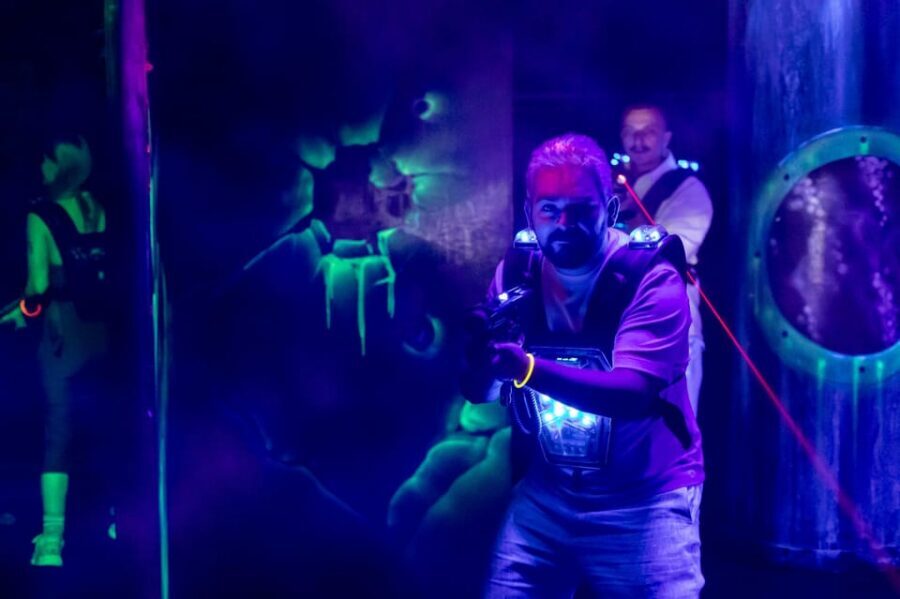 Aloha Amsterdam: Laser Tag Experience - Your 15-minute battle flow: how the round really plays