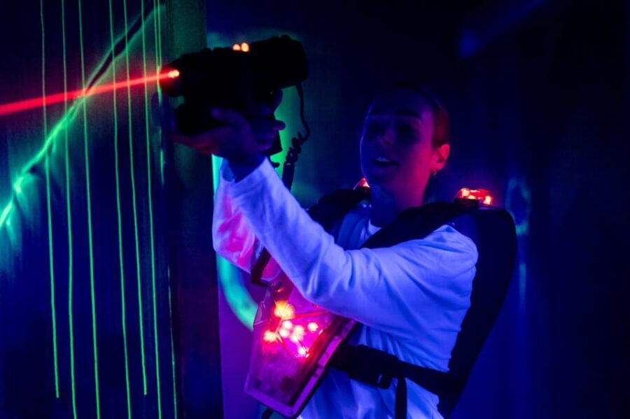 Aloha Amsterdam: Laser Tag Experience - Up to 20 players: turning friends into teams