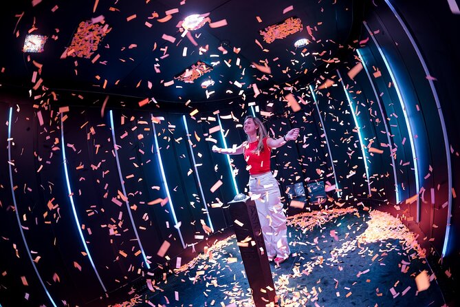 AMAZE Amsterdam: Immersive Audiovisual Experience - Groups, attention, and why you might feel included