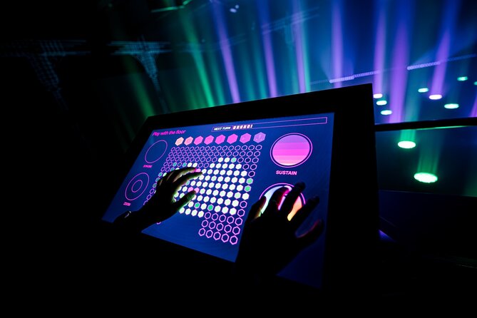 AMAZE Amsterdam: Immersive Audiovisual Experience - Comfort and safety: who should skip or plan carefully