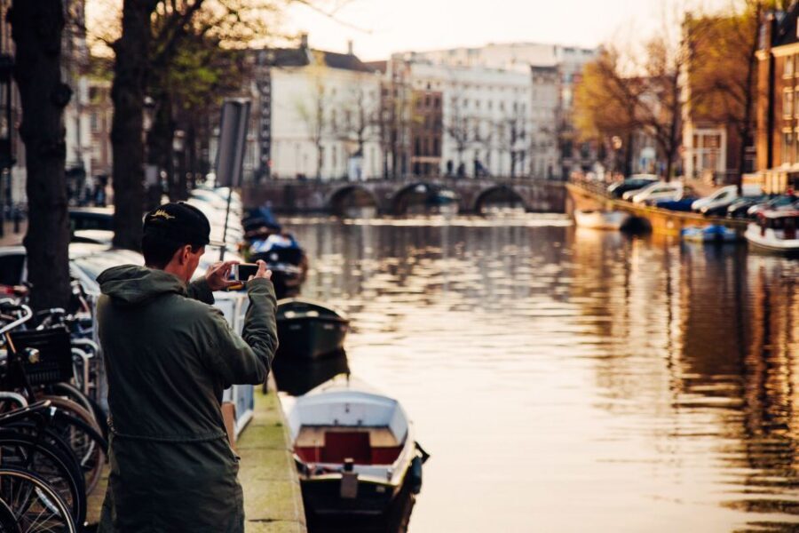 Amsterdam: 1.5-Hour Private Kick-Start Tour with a Local - Private guide logistics: what it changes for you