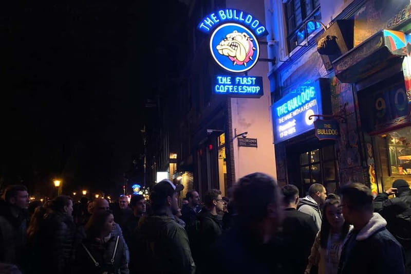Amsterdam: 1,5-Hour Red Light District Tour - Amsterdam Chinatown and Nieuwmarkt Square: why the neighborhood edges matter