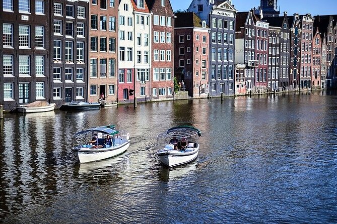 Amsterdam 2-hour Private Canal Cruise with Live Guide and Drinks - Herengracht’s Golden Bend: Merchant Power in Plain Sight
