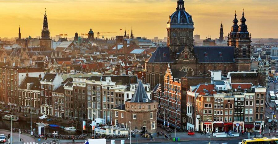 Amsterdam: 3-Hour Private Highlights City Tour by Minivan - Key highlights worth your attention
