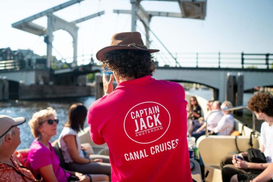 Amsterdam: 90 min Cosy Canal Cruise w. Bar & Snacks on board - The 90-Minute Route: Maritime Icons, Canal Houses, and Classic Views