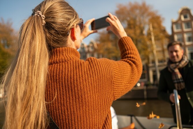 Amsterdam 90 minutes Canal Cruise with bar and snacks on board. - A Soft Spot for Houseboat Life, Homegrown Culture, and Night-Ready Canals