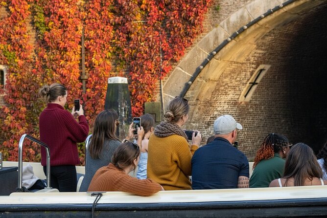 Amsterdam 90 minutes Canal Cruise with bar and snacks on board. - Food, Drinks, and the Snacks Question: How to Plan Your Time On Board