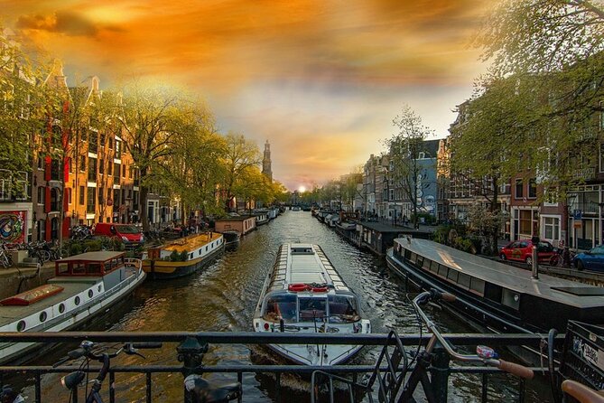 Amsterdam Airport (AMS) Transfer to Amsterdam/Rotterdam/Keukenhof - Vehicle Expectations: Comfortable, Air-Conditioned, Assigned by Availability