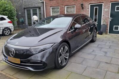 Amsterdam Airport & Non-Airport Private Transfer to City Center - Pickup at Schiphol: where the driver waits and how the meet-up works