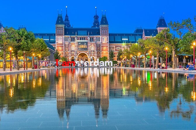 Amsterdam Airport Schiphol (AMS) Private Transfer to Amsterdam - Meeting Up Fast: Where to Find Your Driver in Schiphol