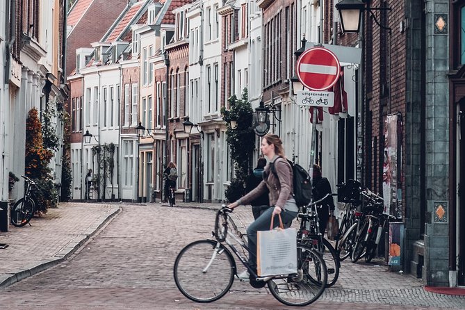 Amsterdam Airport Schiphol & Amsterdam City to Utrecht - Private VIP Attention: What That Really Means for Your Day