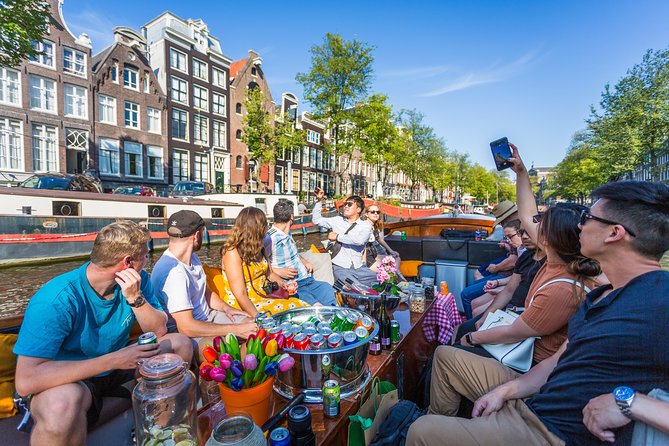 Amsterdam All-Inclusive 90-Minutes Heated Cruise by Captain Jack - Boarding Near Rijksmuseum or Amsterdam Centraal: how to not lose time at the dock