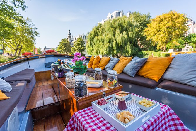 Amsterdam All-Inclusive 90-Minutes Heated Cruise by Captain Jack - The Cruise Experience: open-boat views, heating, and the no-mic reality