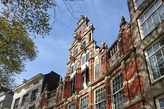 Amsterdam and Countryside Private Full-Day Tour by luxury car - Edam: A Short Walk in the Cheese Town Mood