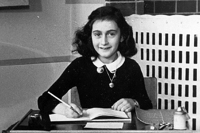 Amsterdam: Anne Frank and World War II Walking Tour (TOP RATED) - The real win: a focused 2-hour route through the Jewish Quarter