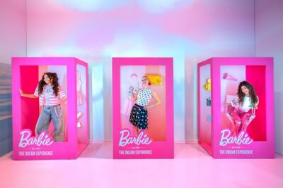 Amsterdam: Barbie The Dream Experience Ticket - Inside Barbie: The Dream Experience, set up for walking + posing