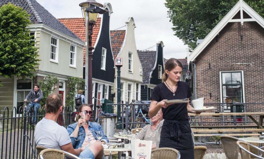 Amsterdam: Bike Tour (Noord) in German or English - Sea Palace Restaurant meeting point: how to not miss the start