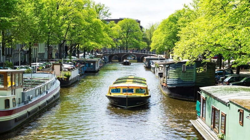 Amsterdam: Burger Cruise - Burgerbar & Canal Cruise - Price and Value: Is $41 Worth It?