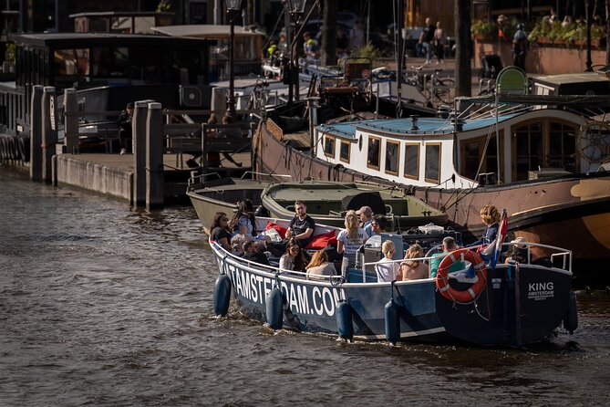 Amsterdam Canal Cruise with Live guide & Two drinks - Central St. - Why this 1-hour canal cruise works when your schedule is tight