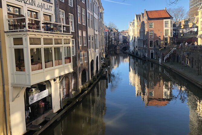 Amsterdam Castle & Utrecht City - Private Day Tour - Muiderslot Castle: defense, water, and 1285 charm