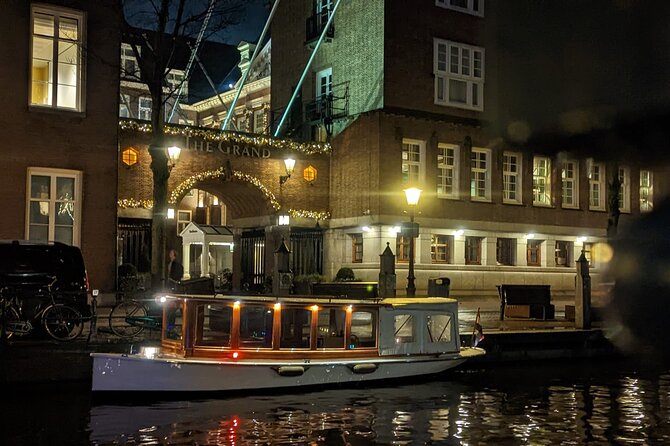 Amsterdam Champagne Private Canal Cruise - Weather, Timing, and the 33-Day Booking Habit