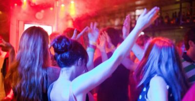 Amsterdam: City Center Bar Crawl and Nightlife Experience - The drinks plan: unlimited shots early, then beer or wine at each venue
