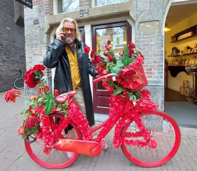 Amsterdam: City Centre, Guided Bike Tour on Flower Bikes - The Bike Setup: 3-Speed Control and Helmet Options