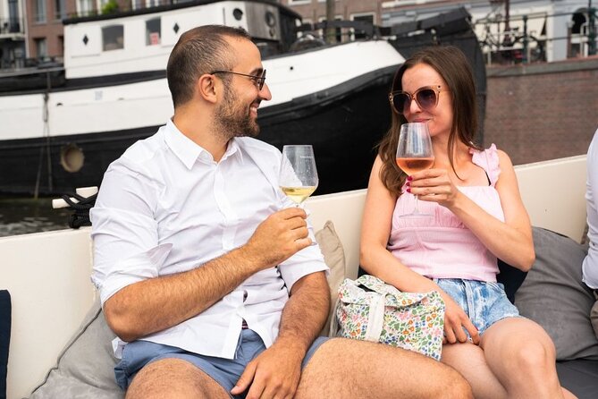 Amsterdam: Evening Candle Light Cruise With Wine & Cheese - What you’re really paying for: wine, beer, soda, and Dutch cheese