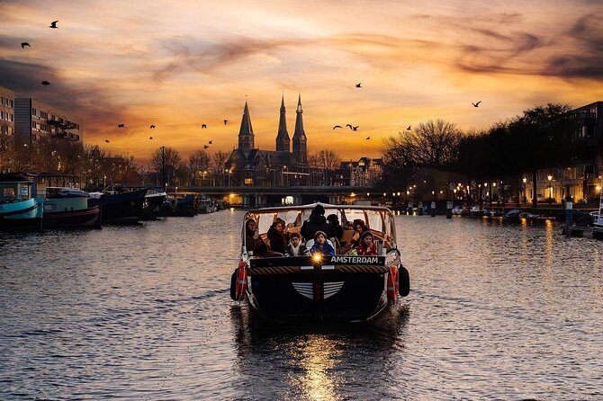 Amsterdam Evening (Sunset) Canal Cruise with optional drinks - Key things to know before you board