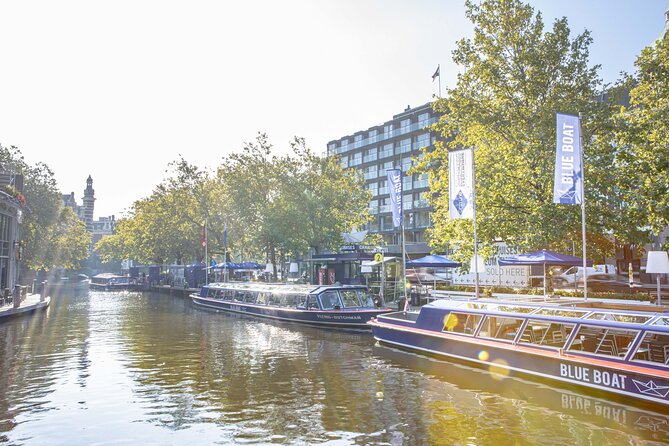 Amsterdam Family-Friendly Canal Cruise with Snackbox Option - Audio guide reality check: great value, not live narration