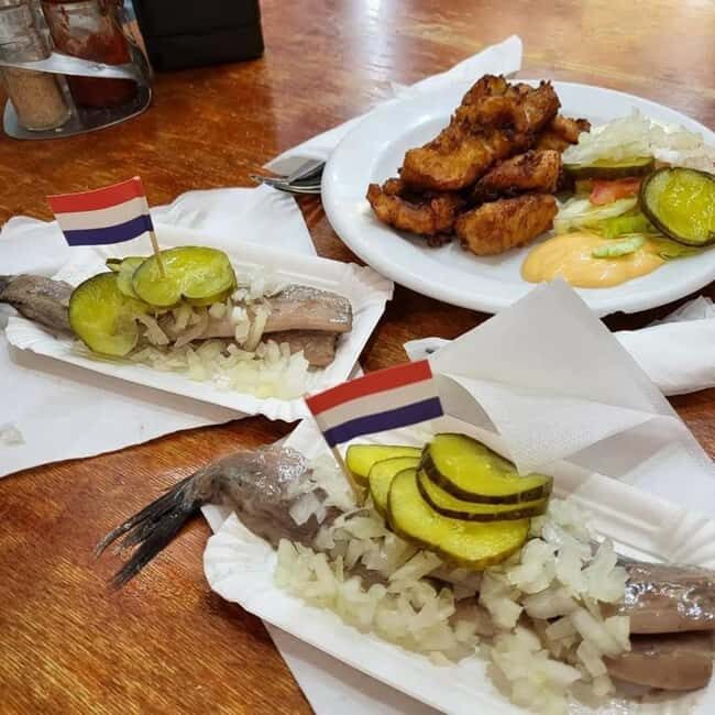 Amsterdam: Food Walking Tour - Starting at Amsterdam Centraal: the easiest way to get oriented fast