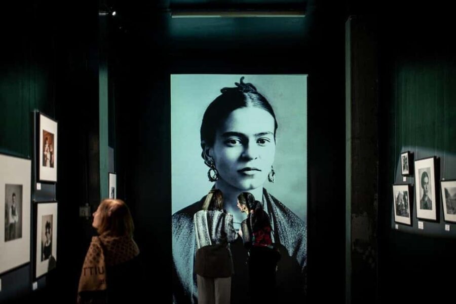 Amsterdam: Frida Kahlo Immersive & Photo Exhibition - The VR experience: a bonus stop inside the exhibition