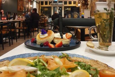 Amsterdam full day tour: Walking, Biking and Cruising - Lunch and regrouping: use the free hour strategically