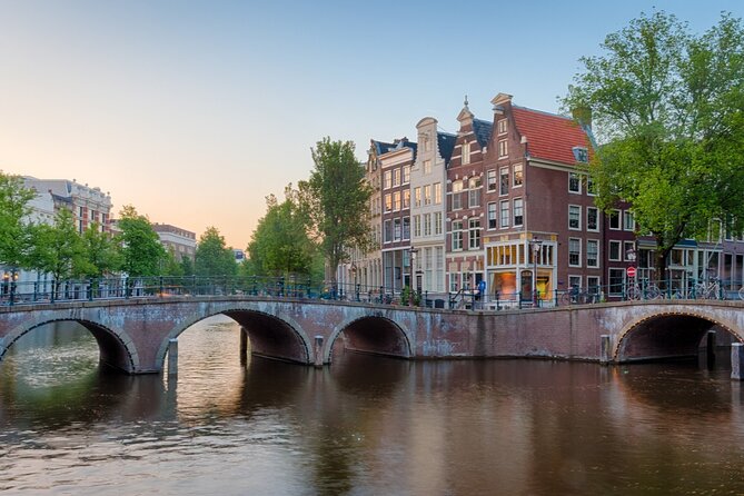 Amsterdam Ghost Hunt: Self-Guided Mystery Adventure - Dam Square to Westerkerk: a strong ending sequence