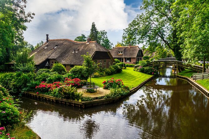 Amsterdam: Giethoorn Tour Scenic Cruise, Cheese & Free Time - Free time in Giethoorn: how to use your ~3 hours well
