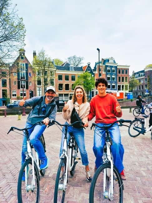 Amsterdam: Guided bike tour in French off the beaten track - Jordaan Vibe: Old-Quarter Streets, Canals, Hofjes, and the “Village Within the City” Feeling