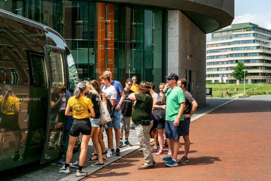 Amsterdam: Guided Craft Beer Brewery Bus Tour with Tastings - Stop 1: Oedipus Brewing and the first tasting rhythm