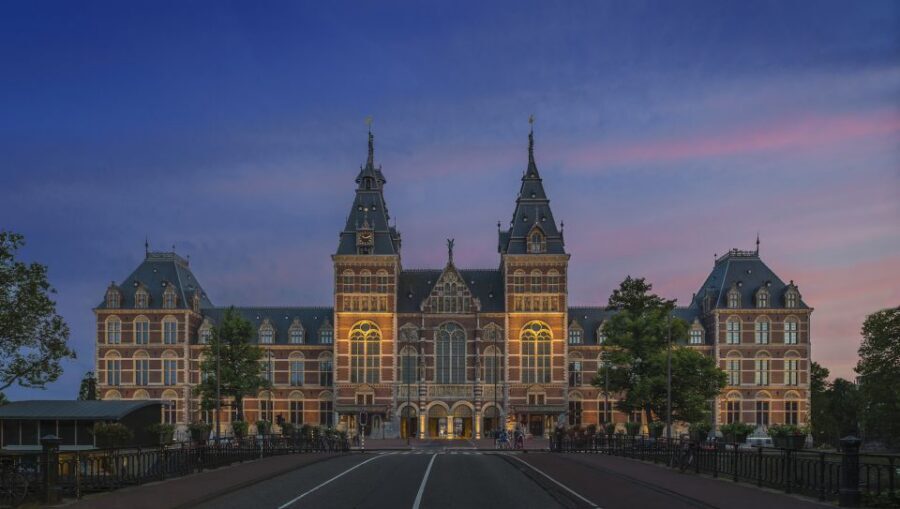 Amsterdam: Guided Rijksmuseum Tour - More than oil paintings: what else the museum teaches you