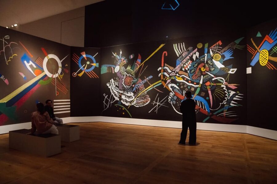 Amsterdam: H'ART Museum Entry Ticket - Should you book the HART Museum entry ticket?